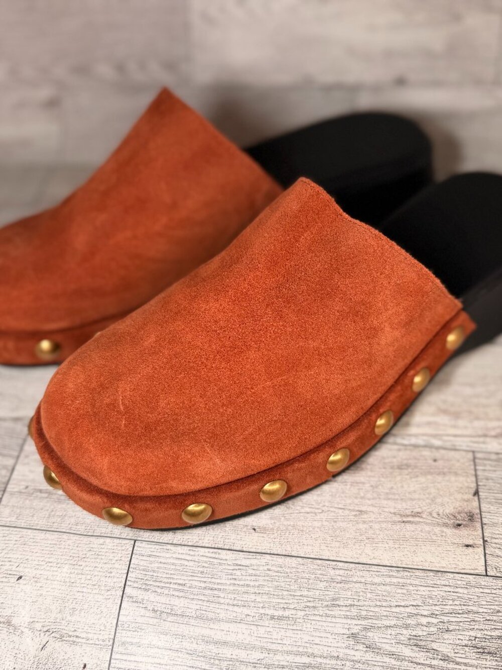 Aerosoles Faye Rust Suede Studded Clog Mules Women's 9.5